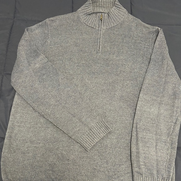 Sweater - Picture 1 of 3